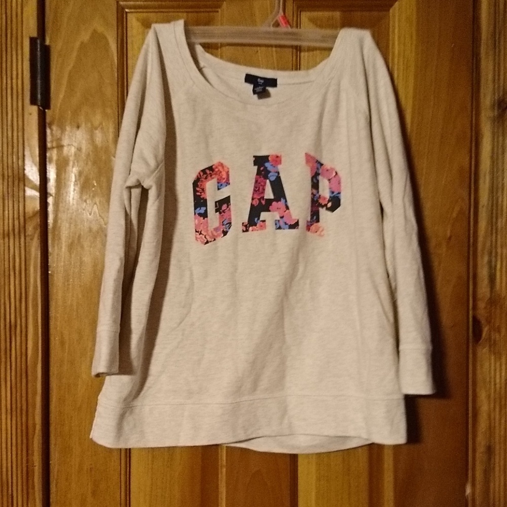 Gap 3/4 sleeve sweater, bundle price $2